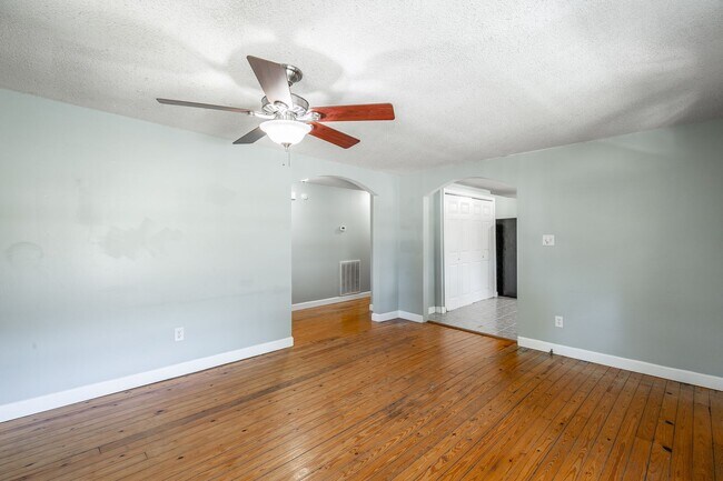 Foto del edificio - 2 Bedroom, 1 Bath home in Tiftonia!