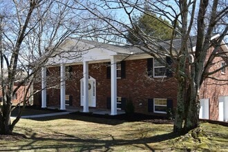 Building Photo - 8204 Corteland Dr