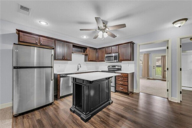 Foto del edificio - 15443 NW 124th St