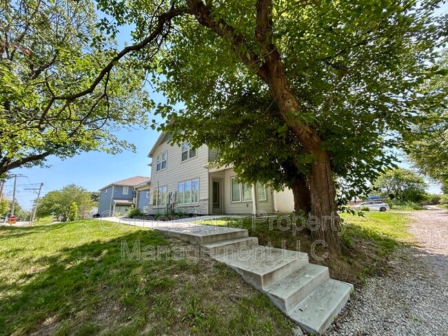 Foto del edificio - 33065 W 82nd St