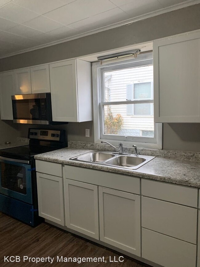 Building Photo - 2 br, 1 bath House - 733 South Wabash Avenue