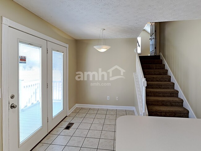 Building Photo - 305 Karlee Dr