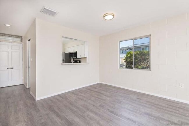 Foto del edificio - 409 C Ave