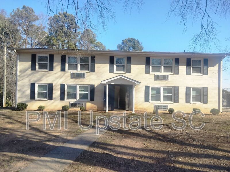 Primary Photo - 201 Chandler Dr
