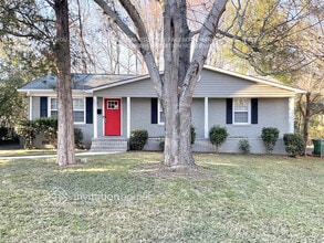 Building Photo - 6221 Old Coach Rd