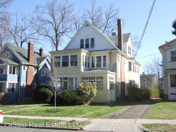 Primary Photo - 2 br, 1 bath Apartment - 967 West Blvd