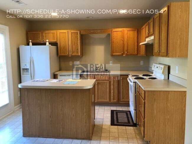 Foto del edificio - 16 Meadow Crossing Ct
