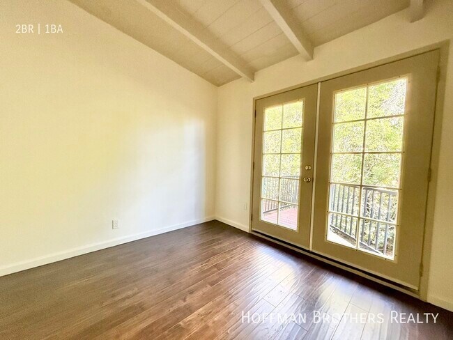 Foto del edificio - 1820 N La Brea Ave