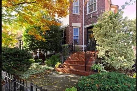 Building Outside - 3210 17th St NW