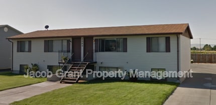 Building Photo - 2282 Stace St