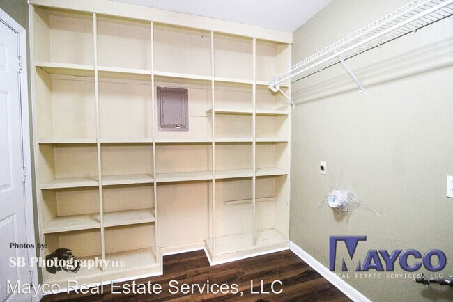 Building Photo - 4 br, 2 bath House - 1211 Manor Pl.