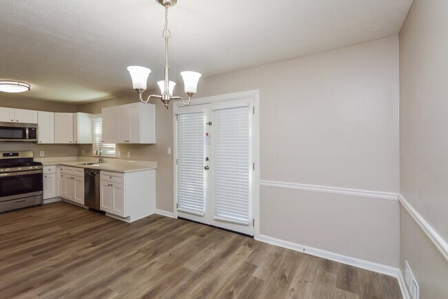 Foto del edificio - 661 Greenview Ave SE