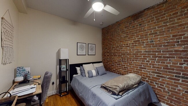 Building Photo - North End 2bed / 1bath apartment in Boston- laundry in building