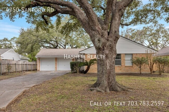 Photo - 4750 Sanford Rd House