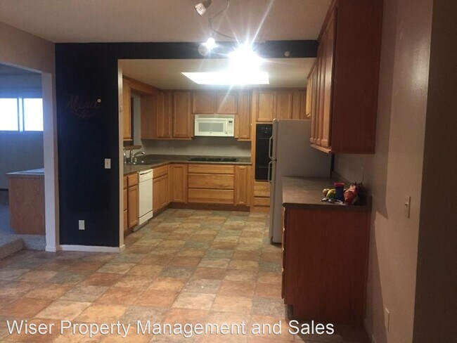 Building Photo - 3 br, 2 bath House - 320 Barrington Place
