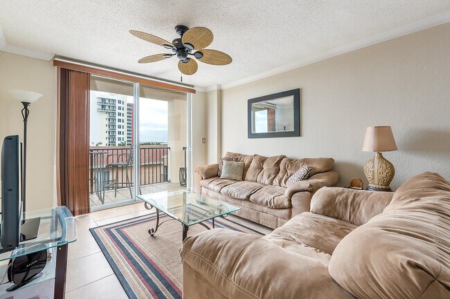 Building Photo - 1801 N Flagler Dr