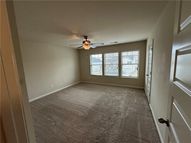 Building Photo - 376 Pernell Dr