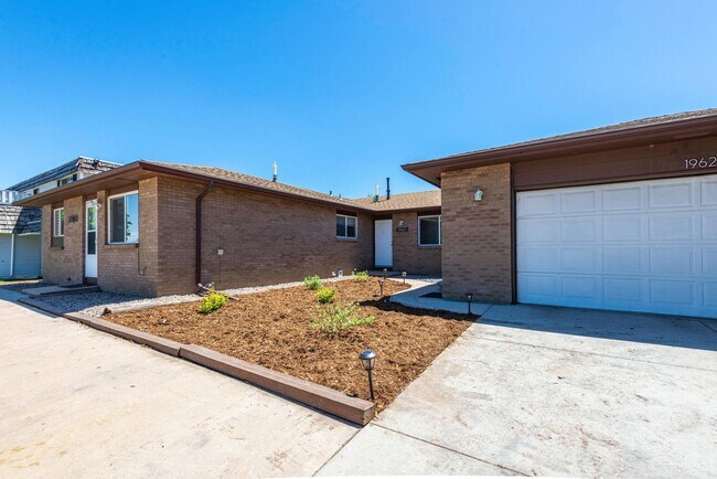 Foto del edificio - STUDENTS WELCOME! Spacious Basement Apartment 2 Bedroom 1 Bathroom West Fort Collins