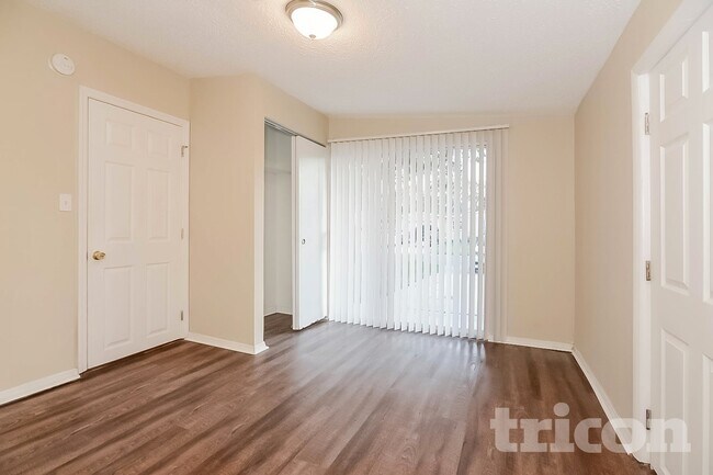 Foto del edificio - 4417 W Knox St