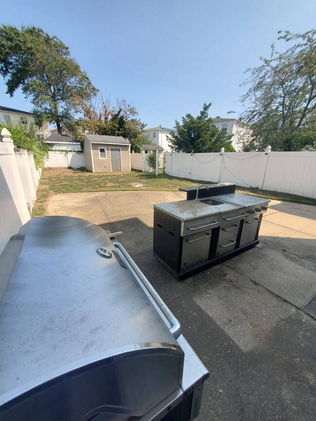 Foto del edificio - 10-20 Bay 32 St