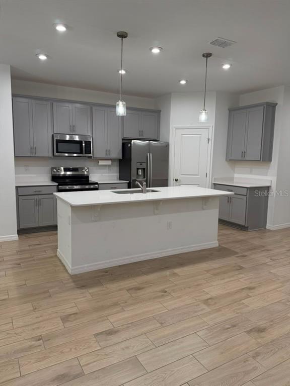 Foto del edificio - 6518 WATERLILY Pl