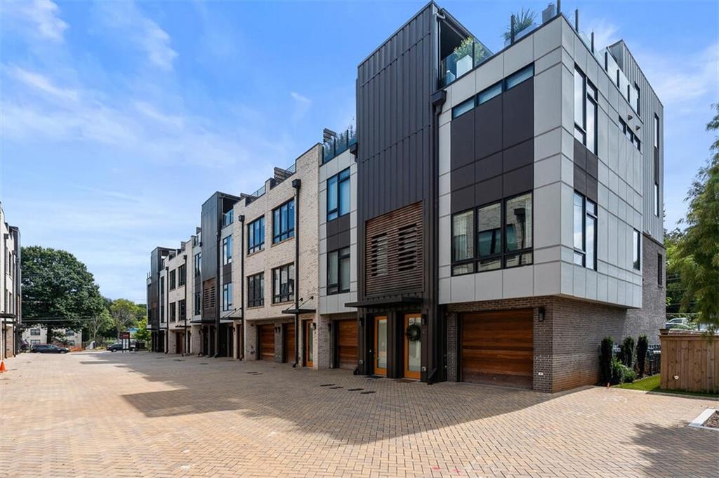 Foto principal - 102 Cityview Ct NE