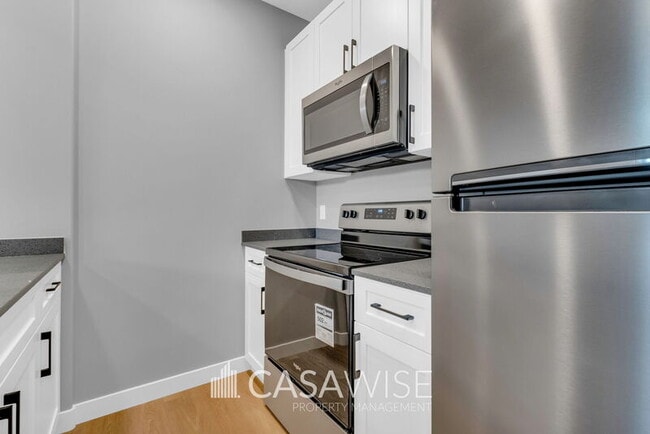 Building Photo - 6724 Alpha Blvd