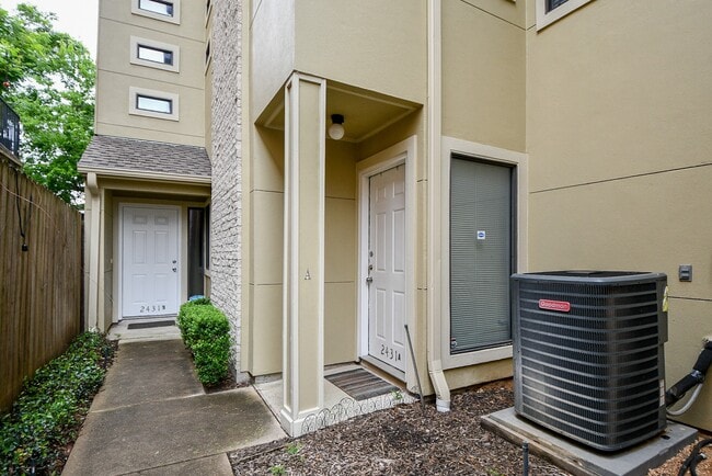 Foto del edificio - 2431 Dorrington St