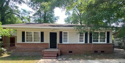 Building Photo - 2840 Walker St