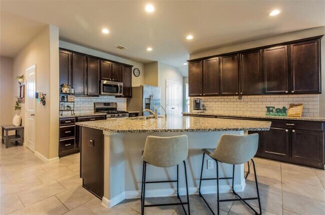 Foto del edificio - 6910 Rosalina Landing Ln