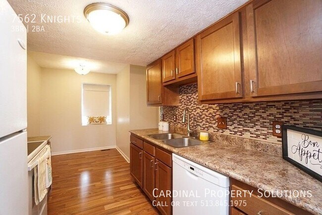 Foto del edificio - 7562 Knights Knoll