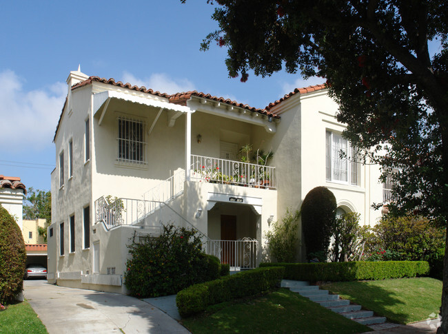 Foto del edificio - 141 N Clark Dr