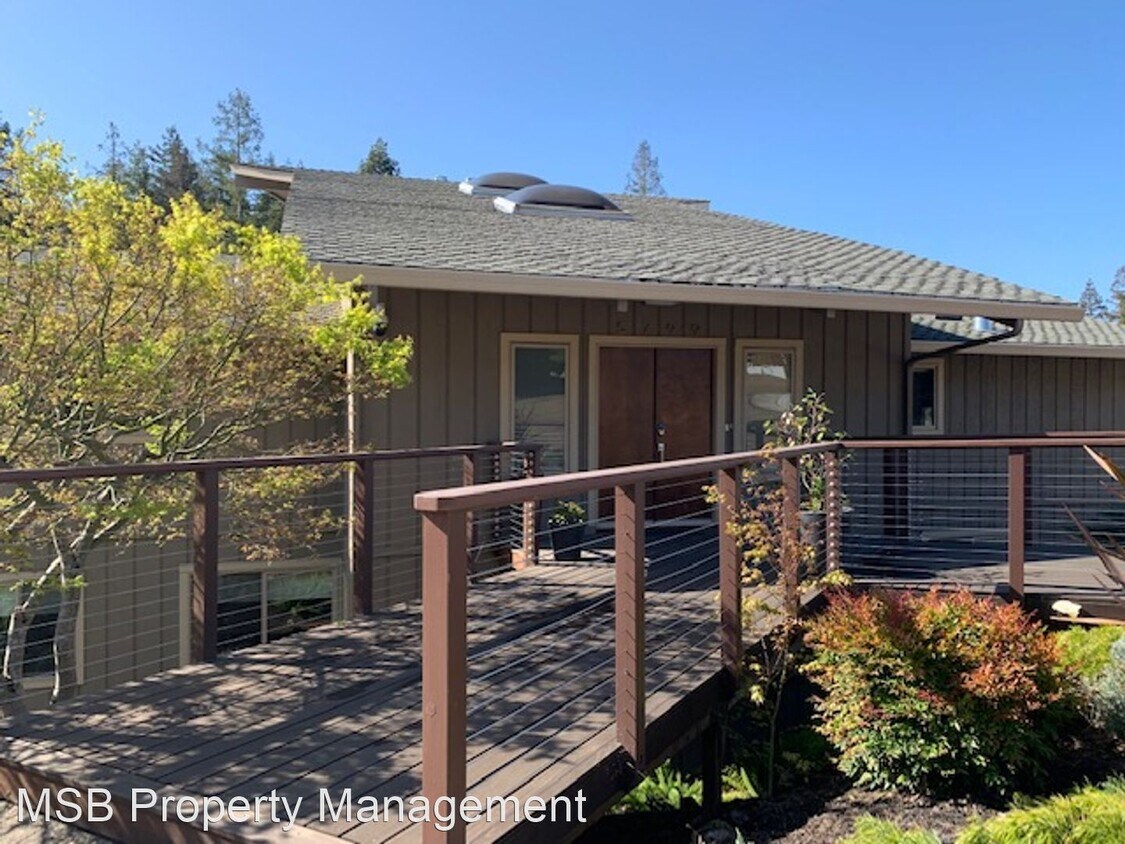 Primary Photo - 6 br, 3.5 bath House - 5799 Balmoral Drive