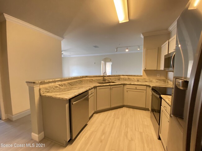 Building Photo - 6421 Borasco Dr
