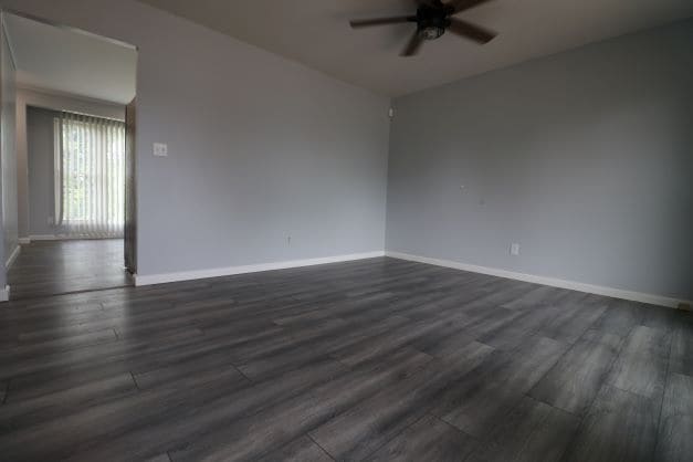 Building Photo - 1424 Hale Dr