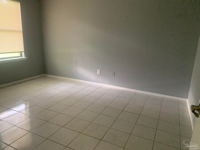 Foto del edificio - 6818 Tiki Ln