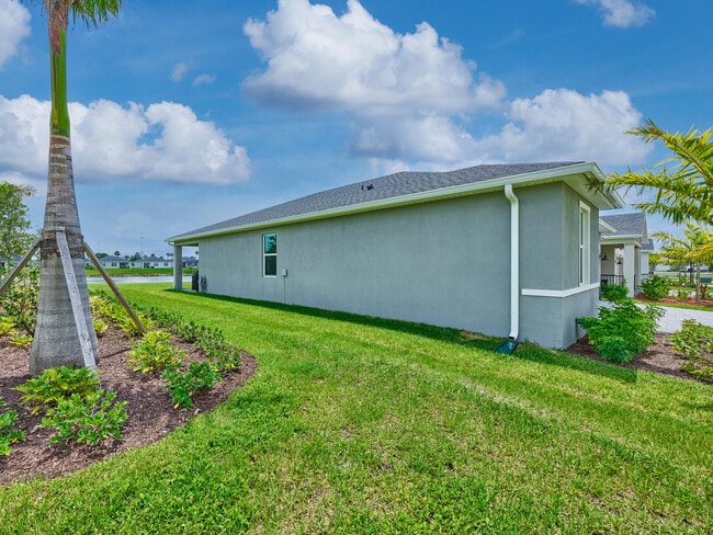 Foto del edificio - 8960 Dahlia Cir