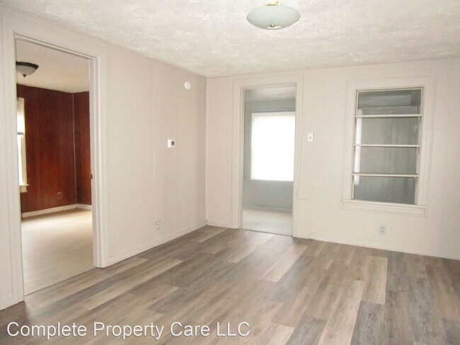 Building Photo - 2 br, 1 bath House - 2201 E Princeton
