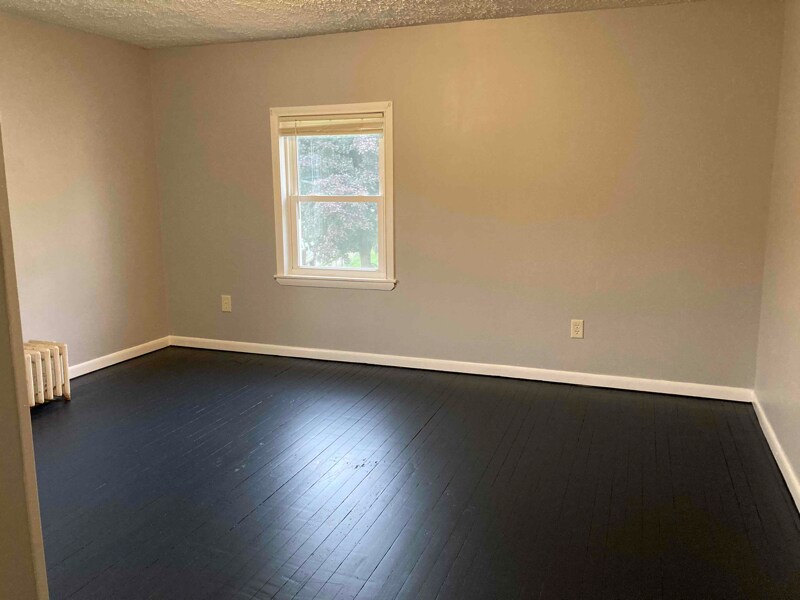 6 Malden St Unit 3, Nassau, NY 12123 Room for Rent in Nassau, NY