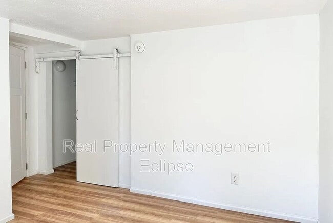 Foto del edificio - 295 NW Cherry Pl