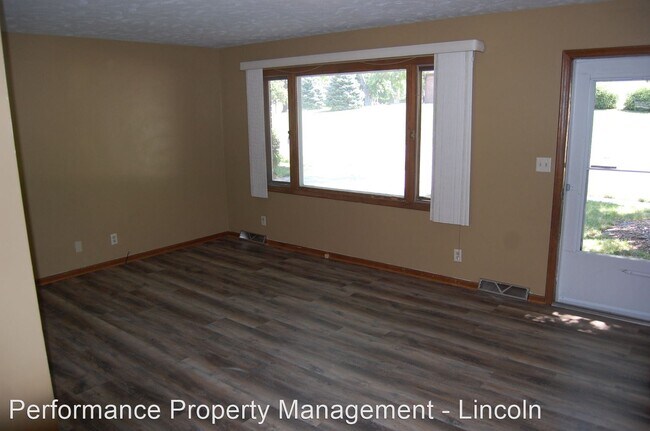 Building Photo - 3 br, 2.5 bath House - 1801 N 73rd St