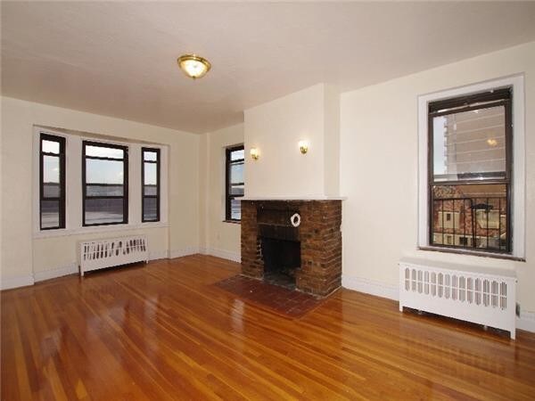 Building Photo - 2475 Palisade Ave