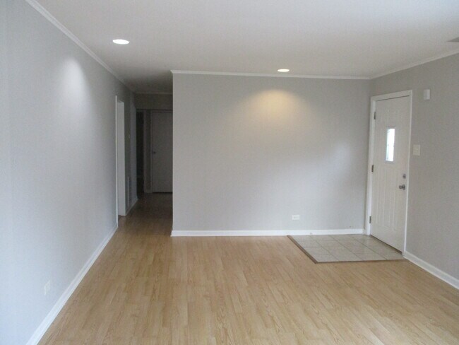 Building Photo - 330 Osage St