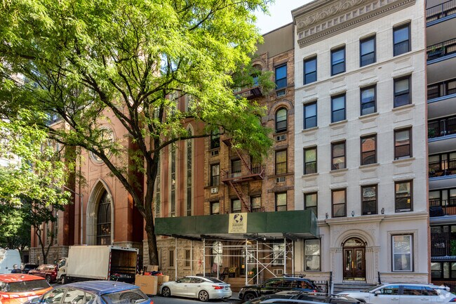 Building Photo - 227 E 87th St