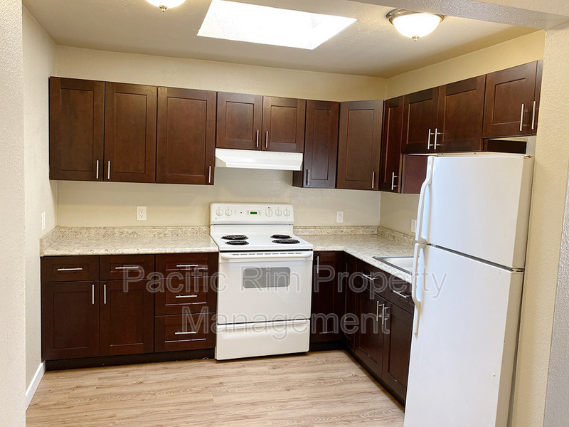 Primary Photo - 1420 112th St S