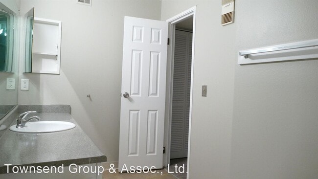 Building Photo - 1 br, 1 bath House - 3334 S Ammons St 13-207