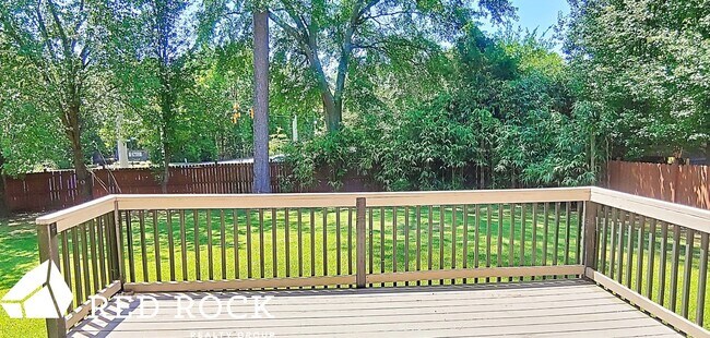 Foto del edificio - Beautiful 4 BR,  2.5 Bath Home in Oak Mountain School District Available Now