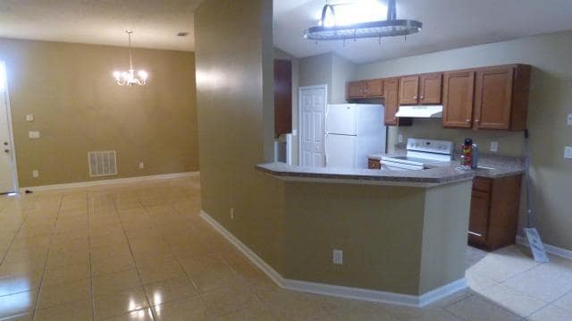 Foto del edificio - 3 bedroom in Jacksonville FL 32225