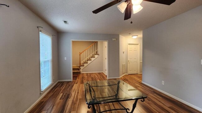 Foto del edificio - 1206 Maplewood Ave