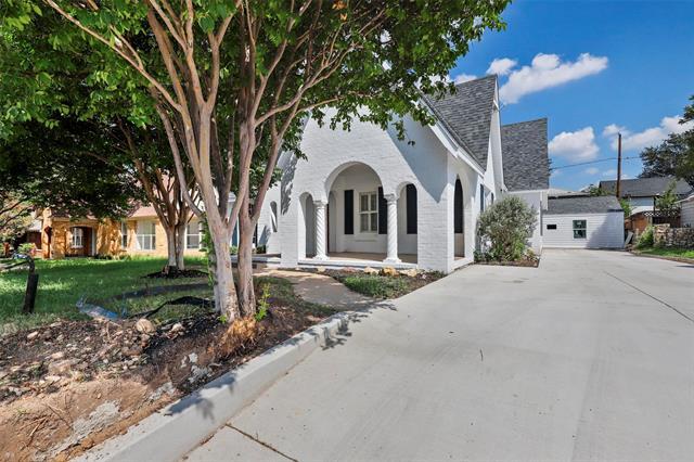 Building Photo - 2563 S University Dr